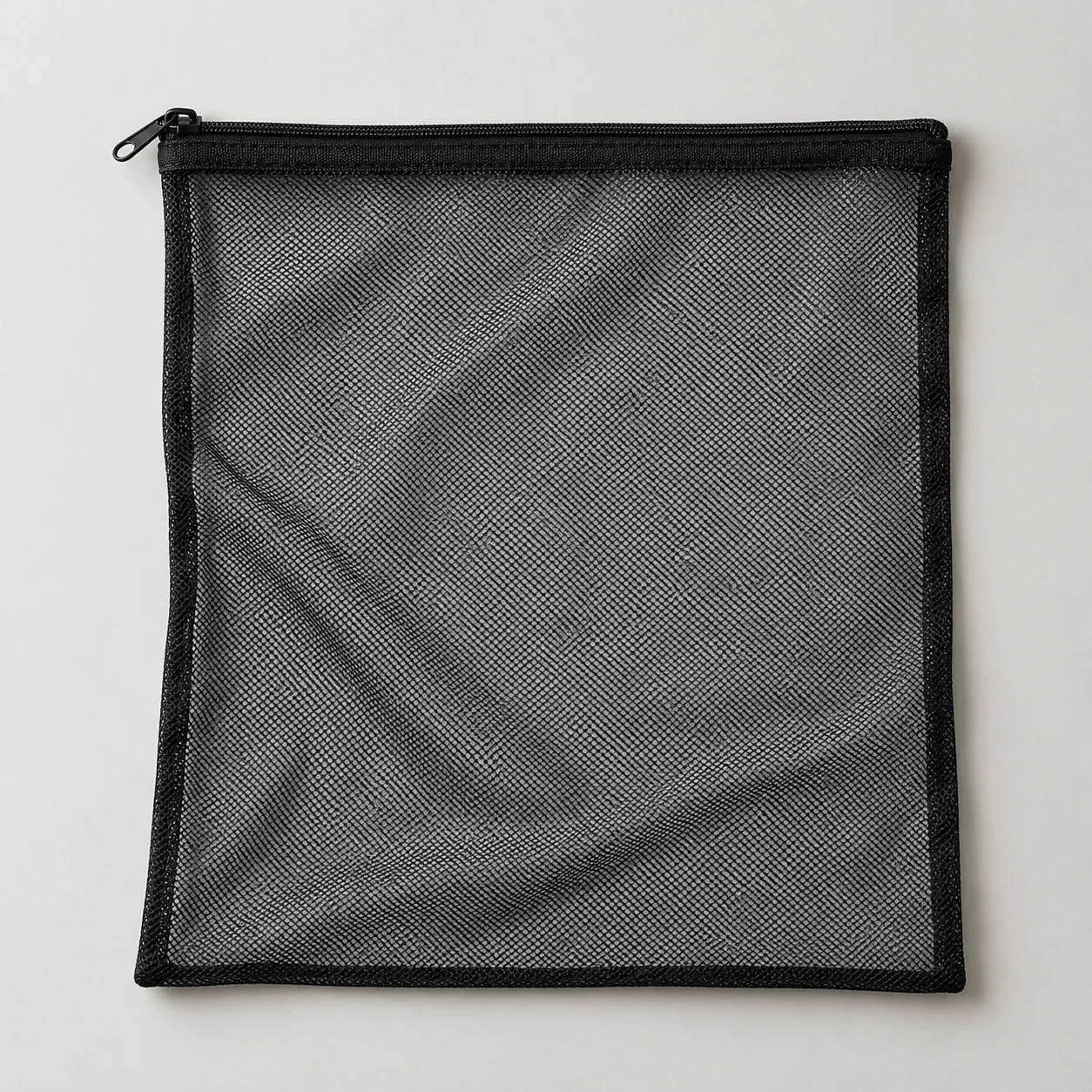 Mesh wrap wash bag